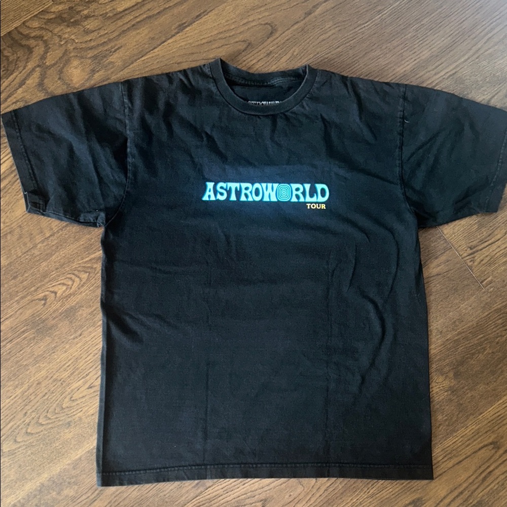 Astroworld Tour Black T-Shirt (EUC)